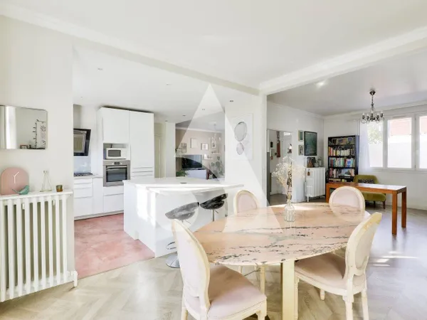 Maison 4 pièces 220 m² 