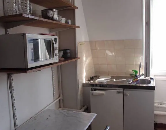 Appartement 1 pièce 13 m² 