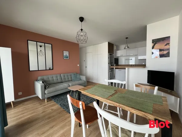 APPARTEMENT T3 MEUBLÉ A LOUER PAR BLOT CHANTEPIE 