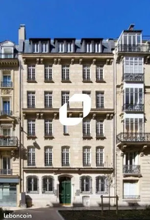 Bureaux 794 m² 