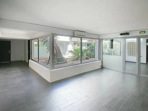 BUREAUX A VENDRE