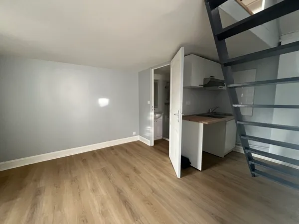 Appartement 1 pièce 7 m² 