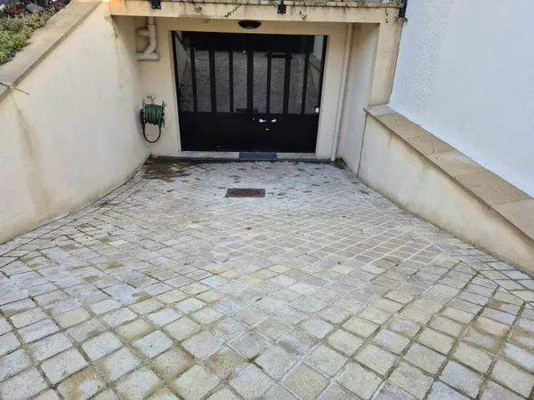 Parking 72 m² 