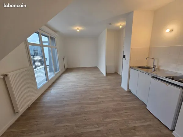 Studio 1 pièce 30 m² 