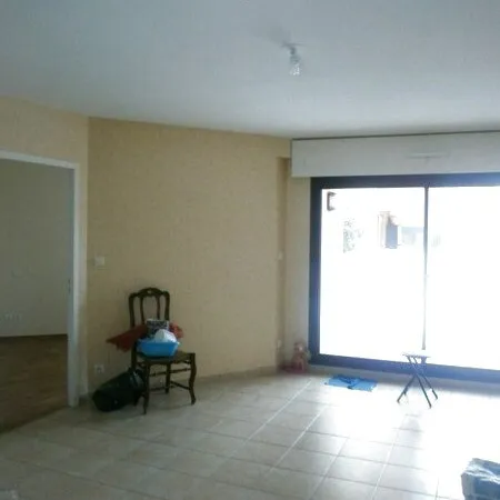 Au Coeur de Baraqueville et au Calme : Bel Appartement 2 piè 