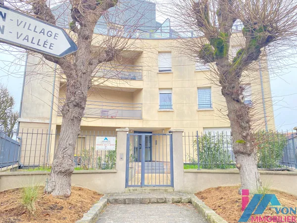 Studio dans résidence des Arts&Métier 