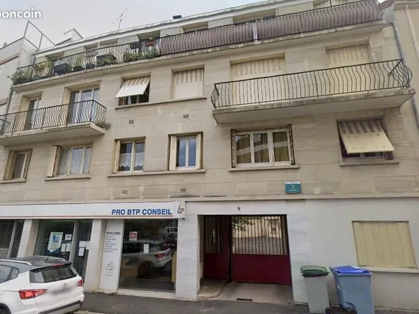 Appartement 3 pieces petite residence 