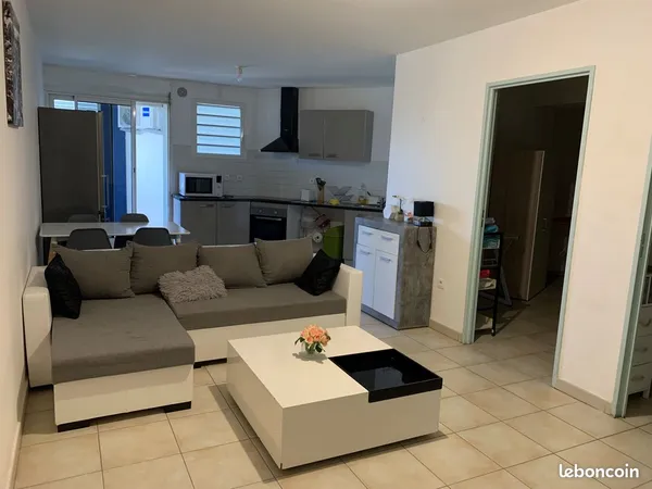 Location T2 meublé et équipé 