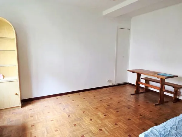 Studio 1 pièce 26 m² 