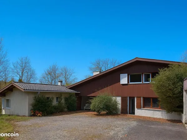 Maison 9 pièces 249 m² 