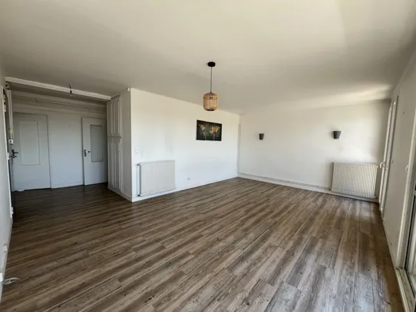 Appartement de 3 pièces principales 