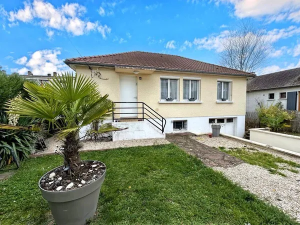 Maison de plain-pied 4 pièces 75 m² 