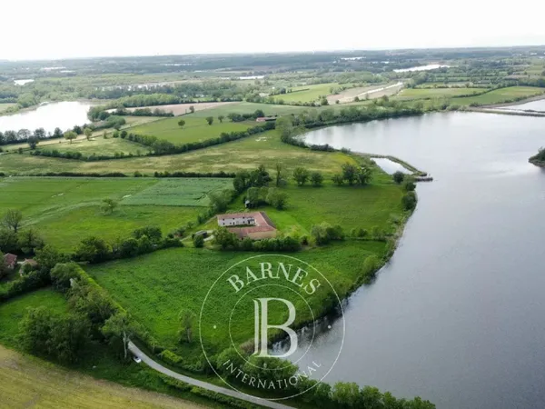 Propriété au coeur de la Dombes - Ain (01) 