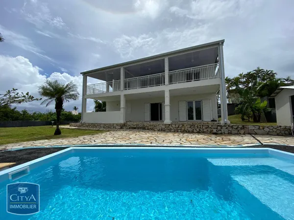 Maison 7 pièces 235 m² 