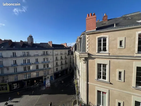 Studio 1 pièce 24 m² 