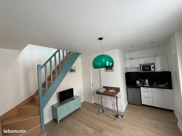 Charmant appartement T2 meublé de 33 m², entièrement rénové en 2024 