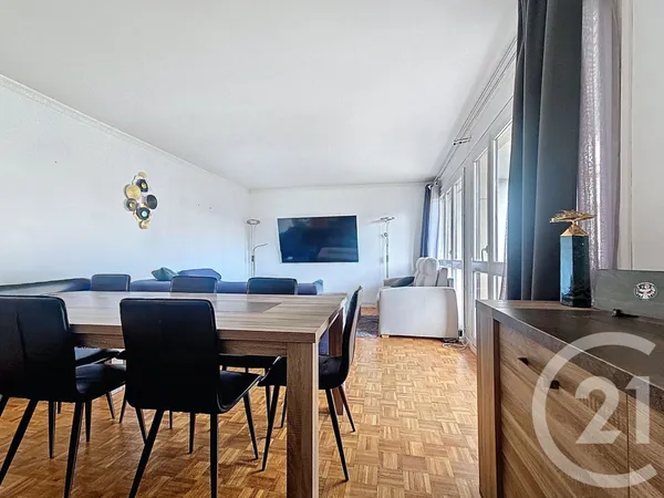 Appartement 4 pièces 74 m² 