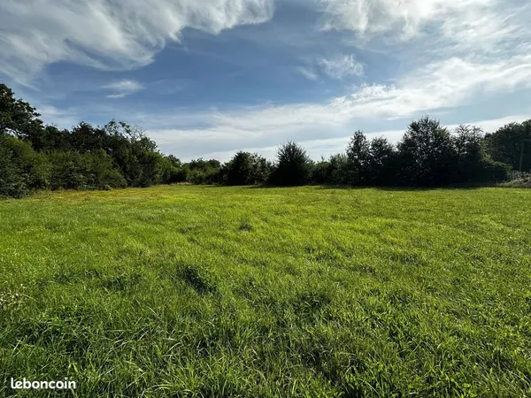Terrain 1218 m² Saint-Astier 