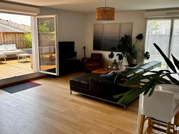 Gand appartement en colocation 