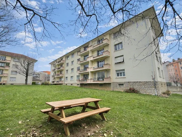 Appartement 4 pièces 89 m² 