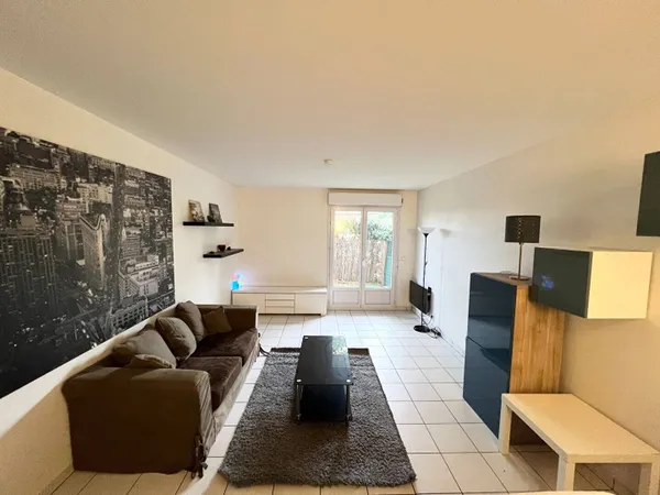 Studio 1 pièce 30 m² 