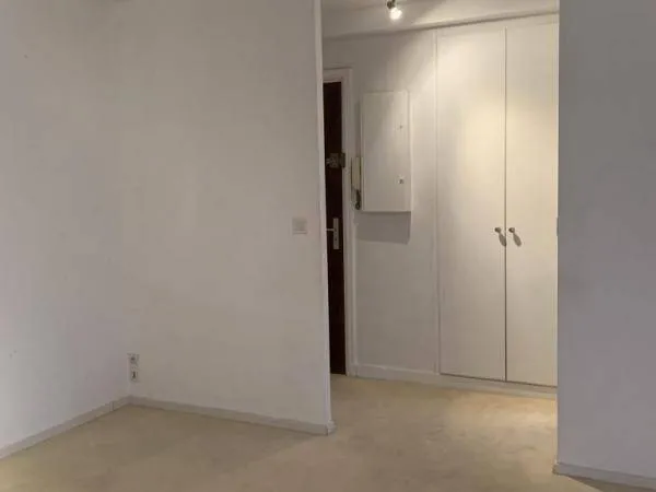Studio 1 pièce 34 m² 