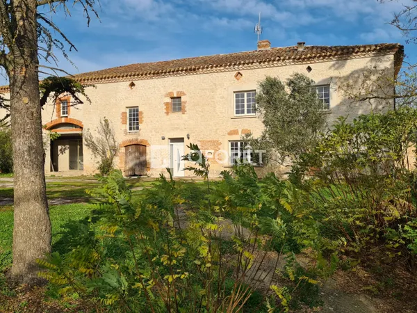 Maison 7 pièces 283 m² 