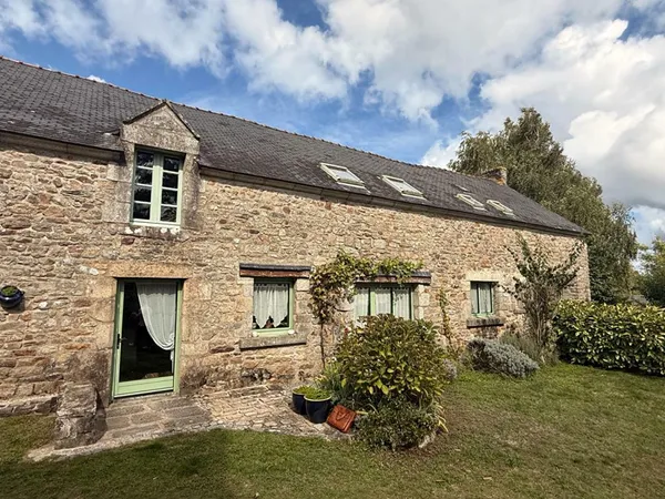 Maison en pierre à réinventer de 120 m², 5 pièces, aux portes de Vannes PLOEREN 