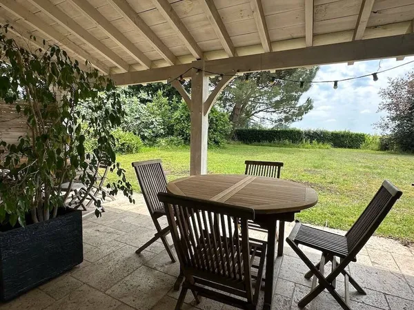 Maison 7 pièces 237 m² 