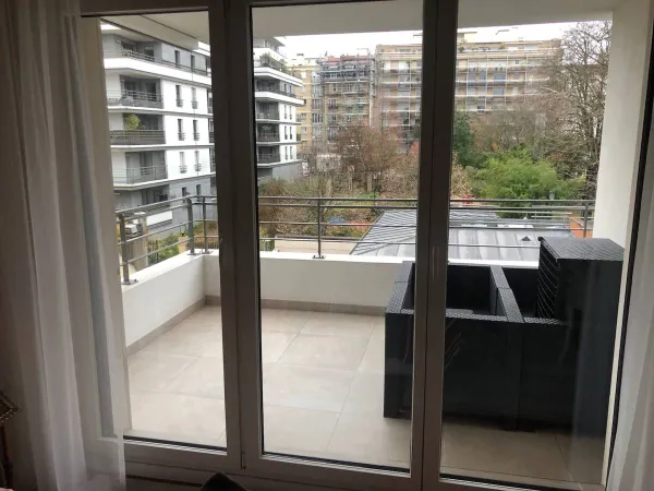 Loue T2 meublé Courbevoie 