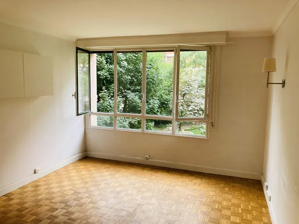 PARIS 14e - APPARTEMENT 3 PIECES AVEC CAVE - 61,86 m2 