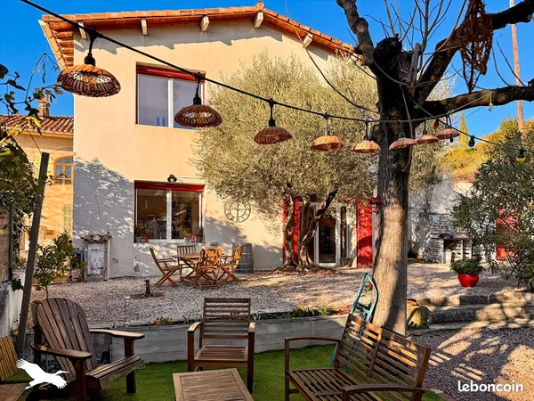Maison 6 pièces 195 m² 