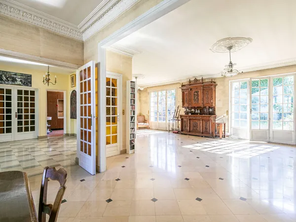 Maison 9 pièces 265 m² 