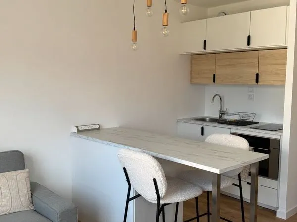 ✨ Studio meublé rénové - Centre-ville d'Alès (29 m) 