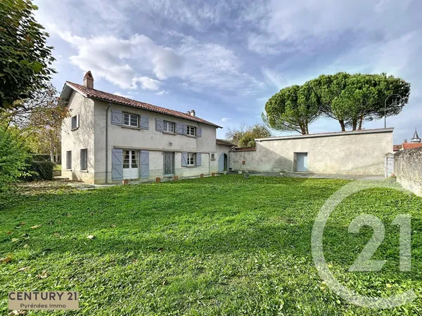 Maison 6 pièces 241 m² 