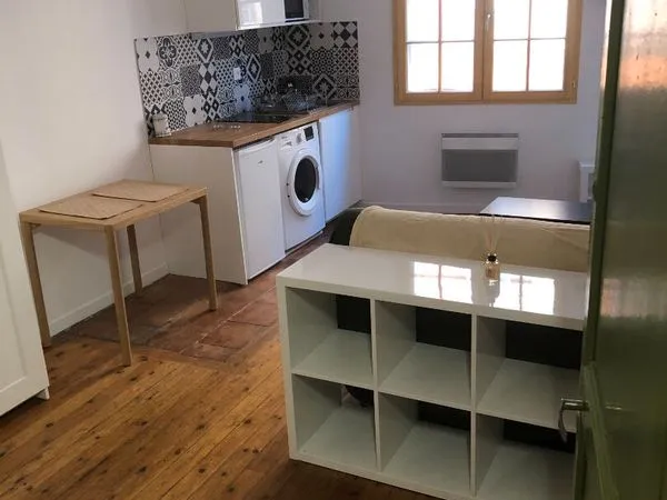 Studio 1 pièce 20 m² 