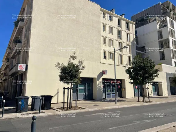 Bureaux 295 m² 