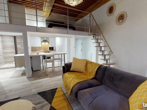 Studio 1 pièce 33 m² 