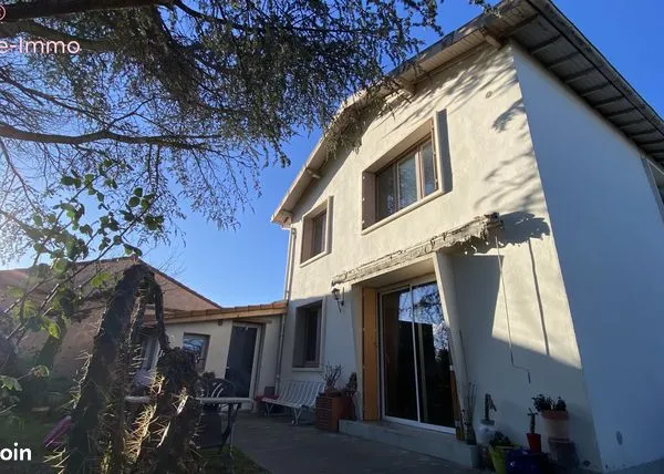 Maison 15 pièces 150 m² 