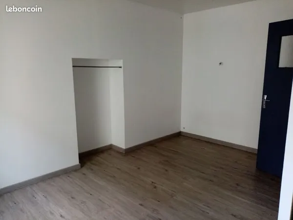 Studio 1 pièce 20 m² 
