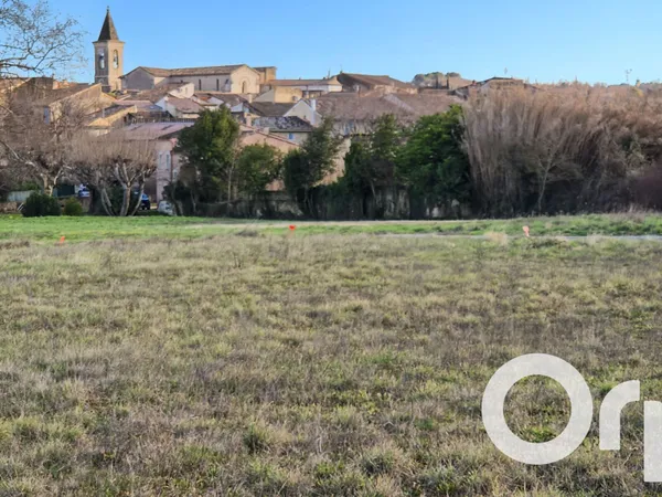 Terrain 680 m² 