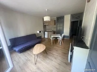 Studio 1 pièce 24 m² 