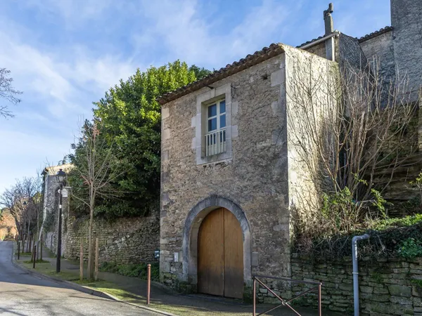 Maison de village à rénover 