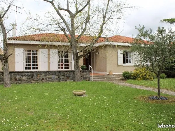 Maison 5 pièces 143 m² 