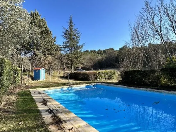 Propriété ,3 Villas,32 hectares,Grambois,84240,Viager occupé ,Mr de 83 ans