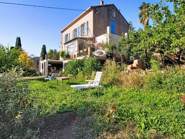 À VENDRE EN EXCLUSIVITÉ BARGEMON | VIAGER OCCUPÉ | Maison de ville 240 m² sur 960 m² de terrain 