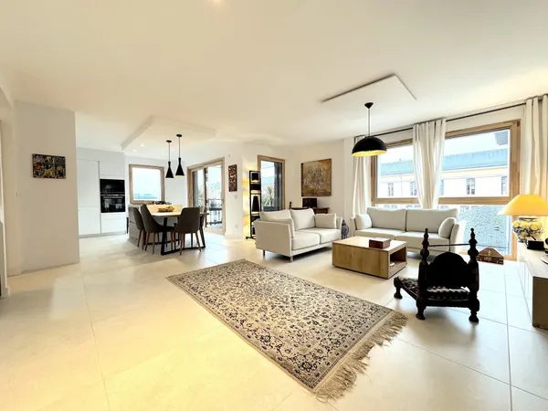 Appartement 3 pièces 102 m² 