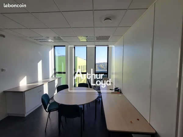 Bureaux 73 m² Meroux moval 