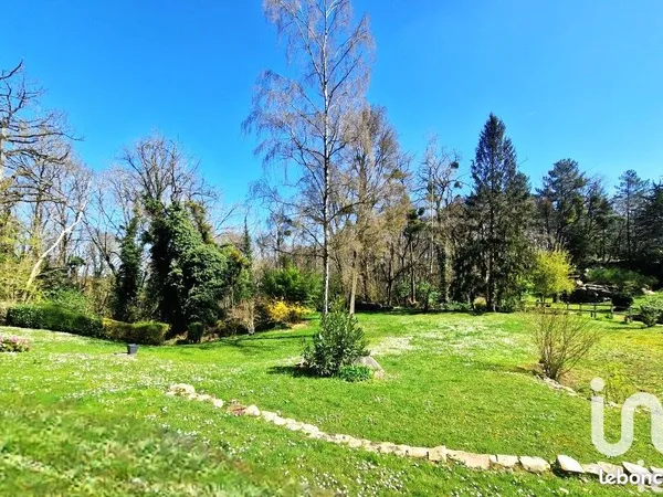 Maison 10 pièces 251 m² 