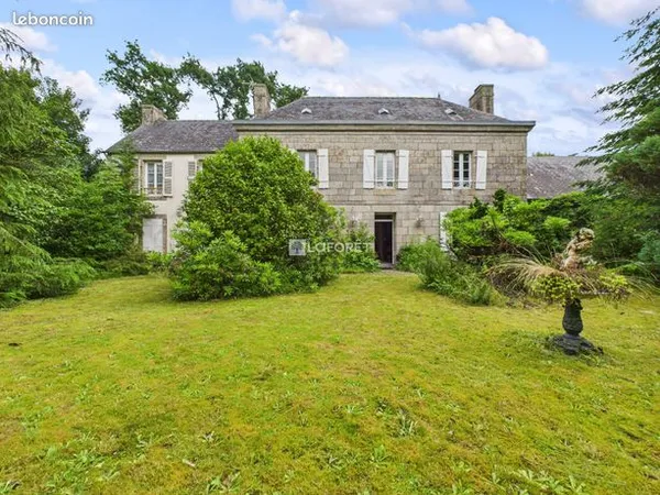Maison 7 pièces 229 m² 